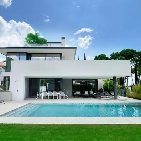 Mila De Oro Villa *